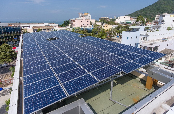 Thủ tướng chỉ đạo tạo điều kiện cho người dân, doanh nghiệp tham gia sản xuất, tiêu thụ điện- Ảnh 1.