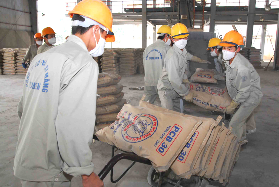 Tiêu thụ xi măng bật tăng nhờ... cao tốc Bắc - Nam, sân bay Long Thành- Ảnh 1. Tiêu thụ xi măng bật tăng nhờ... cao tốc Bắc - Nam, sân bay Long Thành- Ảnh 1.