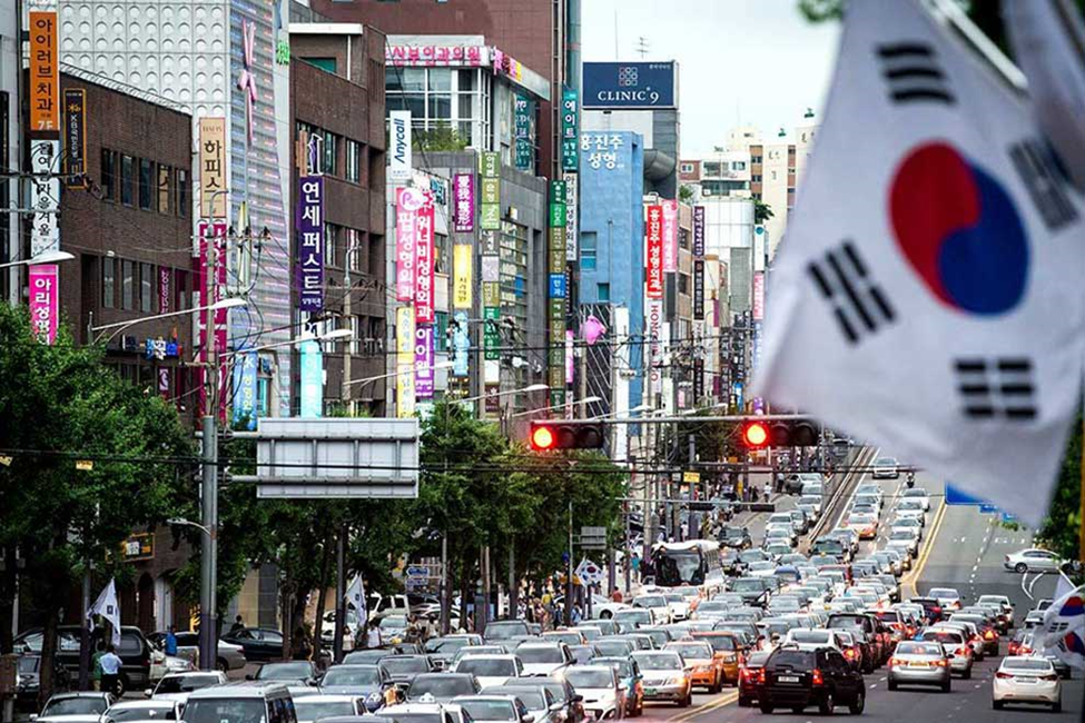 Kinh tế Hàn Quốc đang chịu loạt thách thức- Ảnh 1.