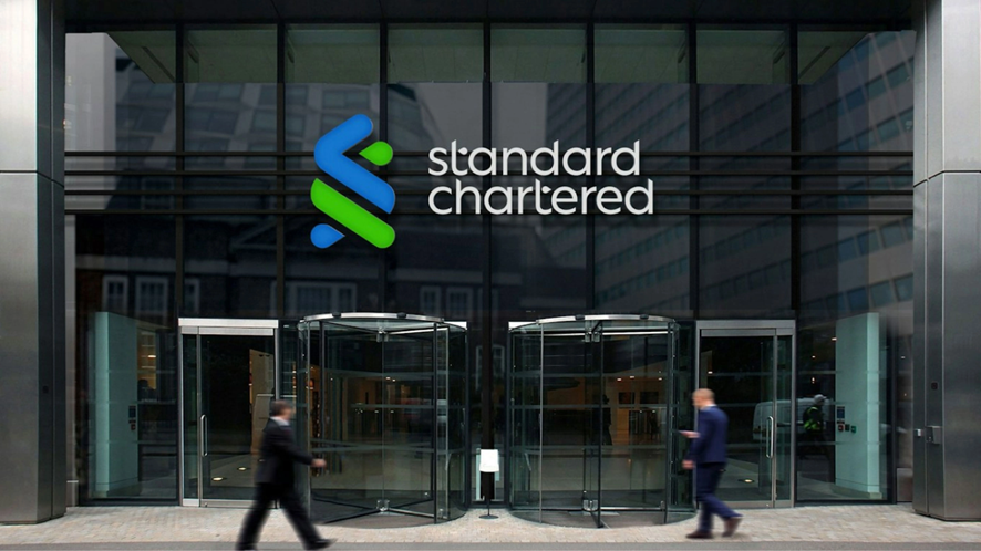 Standard Chartered: NHNN sẽ tăng lãi suất trong quý II/2025 khi USD mạnh lên và áp lực lạm phát trở lại- Ảnh 1.
