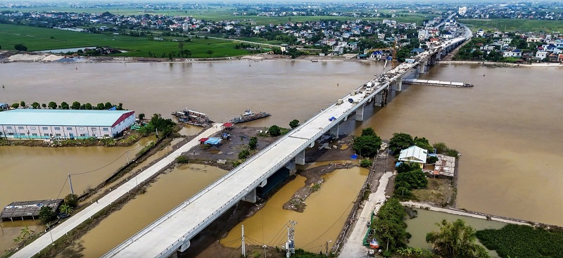 Sắp thông xe cây cầu thuộc dự án 5.300 tỷ đồng tại Nam Định