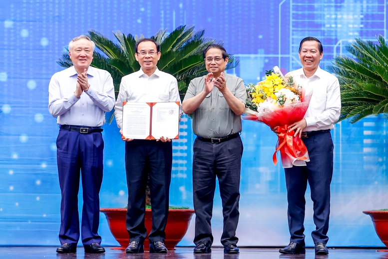 Thủ tướng: Cần cơ chế thu hút 5 triệu tỷ đồng đầu tư cho TP.HCM- Ảnh 1. Thủ tướng: Cần cơ chế thu hút 5 triệu tỷ đồng đầu tư cho TP.HCM- Ảnh 1.