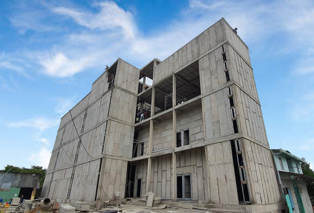 Mô hình NHÀ Ở XÃ HỘI BÊ TÔNG LẮP GHÉP: Thi công nhanh, rẻ, tuổi thọ lên đến 50 năm- Ảnh 2.