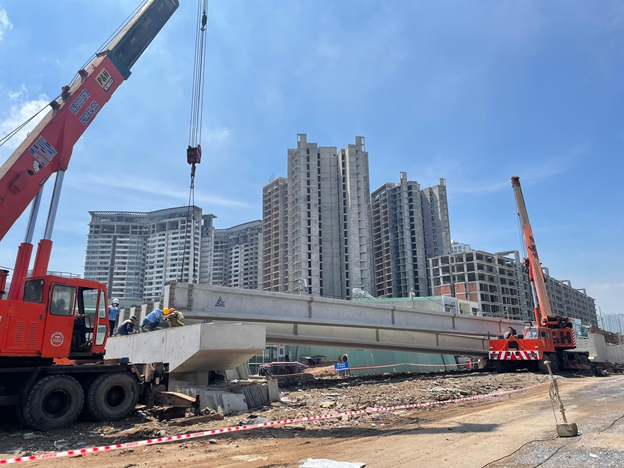 Phó Thủ tướng nói gì về giải pháp cầu bản trên cọc PRC V+ và dầm bê tông HPC trong thi công đường giao thông?- Ảnh 1.