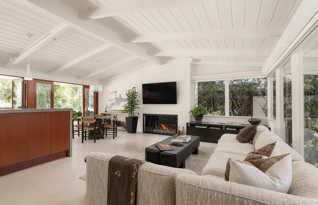 Ellen DeGeneres bán biệt thự ở Montecito với giá 5,2 triệu USD- Ảnh 3. Ellen DeGeneres bán biệt thự ở Montecito với giá 5,2 triệu USD- Ảnh 3.