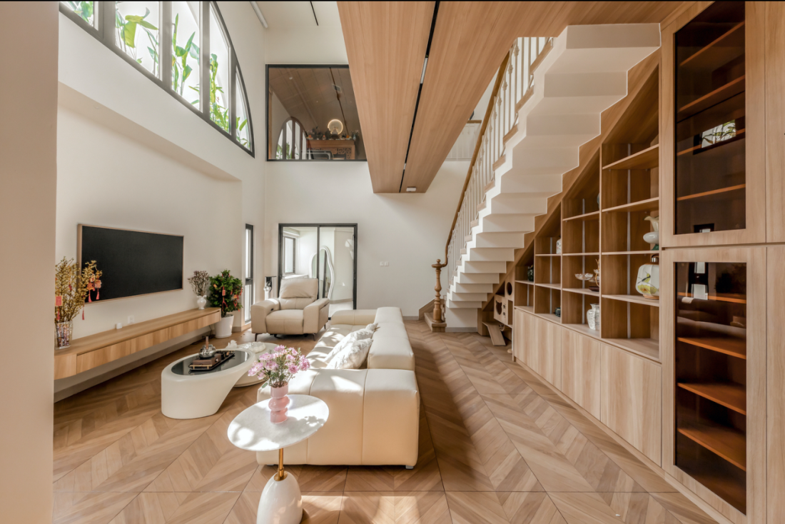 Mặt tiền nhà phố cong độc đáo từ hơn 3.000 viên gạch kính giữa đô thị Trà Vinh- Ảnh 7.