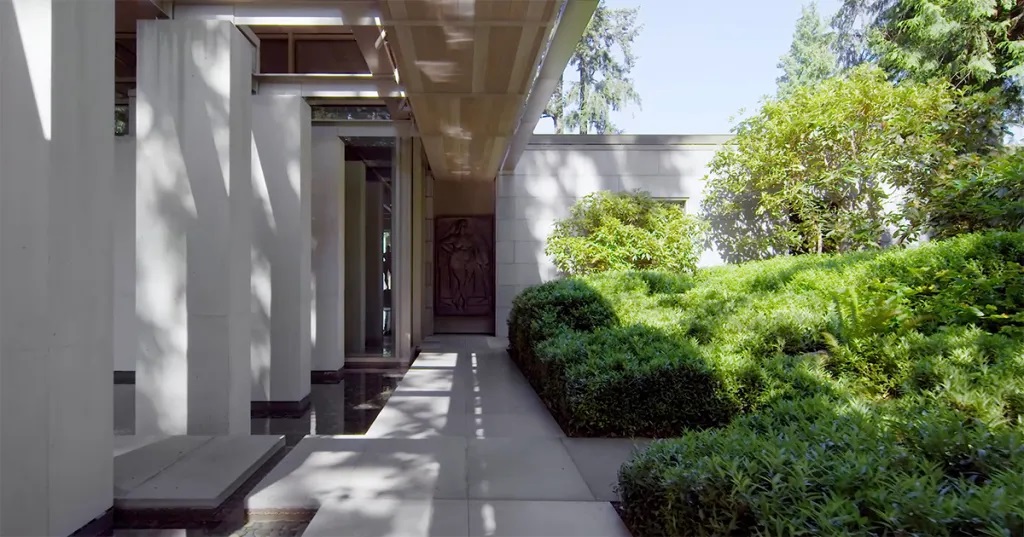 Tỷ phú Jeff Bezos vừa bán biệt thự tại Washington với mức giá kỷ lục 63 triệu USD- Ảnh 3. Tỷ phú Jeff Bezos vừa bán biệt thự tại Washington với mức giá kỷ lục 63 triệu USD- Ảnh 3.