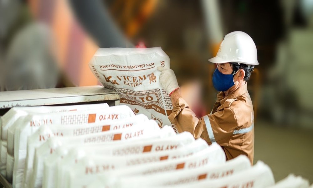 Lãnh đạo Vicem Hà Tiên nói về ảnh hưởng chính sách thuế quan của Mỹ- Ảnh 1. Lãnh đạo Vicem Hà Tiên nói về ảnh hưởng chính sách thuế quan của Mỹ- Ảnh 1.