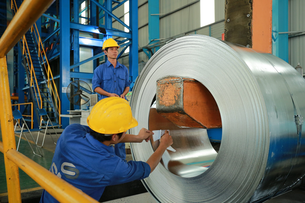 Hãng thép lớn tại TP.HCM đính chính BCTC: Từ lỗ lớn đến lãi hàng chục tỷ đồng- Ảnh 1.