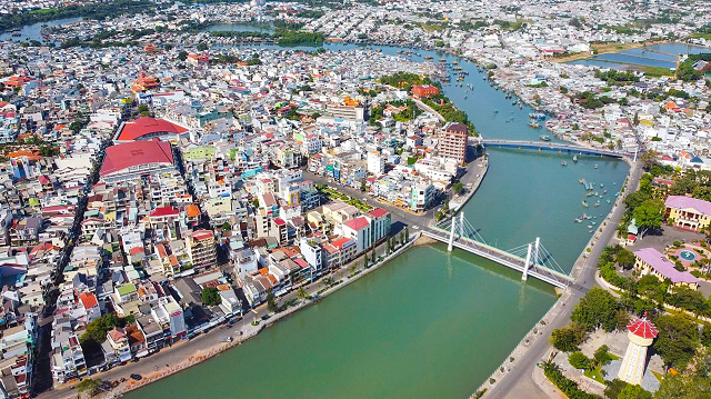 Bình Thuận họp bàn triển khai dự án đường kết nối với đường sắt tốc độ cao Bắc - Nam và đường bộ cao tốc Bắc – Nam