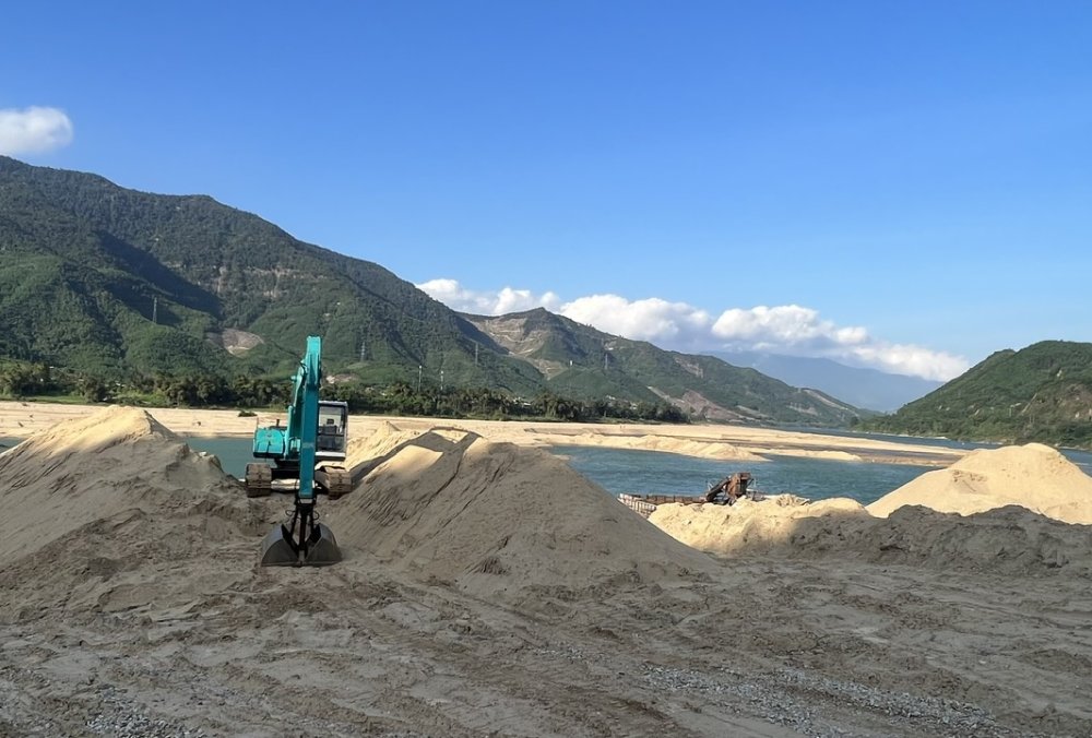 Đà Nẵng siết quản lý vật liệu xây dựng: Mỗi lần giá biến động, doanh nghiệp phải báo ngay- Ảnh 1.