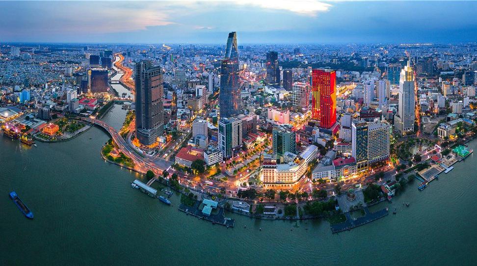 Thị trường bất động sản TP.HCM mới đón cơ hội từ xu hướng giãn dân hậu sáp nhập?- Ảnh 1.