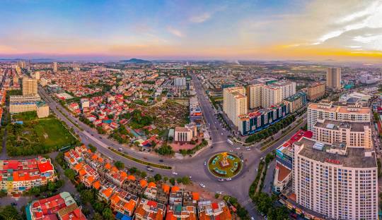 VCBS: Sáp nhập tỉnh thành năm 2025 là cơ hội tạo lập siêu vùng kinh tế và đột phá hạ tầng, bất động sản- Ảnh 1. VCBS: Sáp nhập tỉnh thành năm 2025 là cơ hội tạo lập siêu vùng kinh tế và đột phá hạ tầng, bất động sản- Ảnh 1.