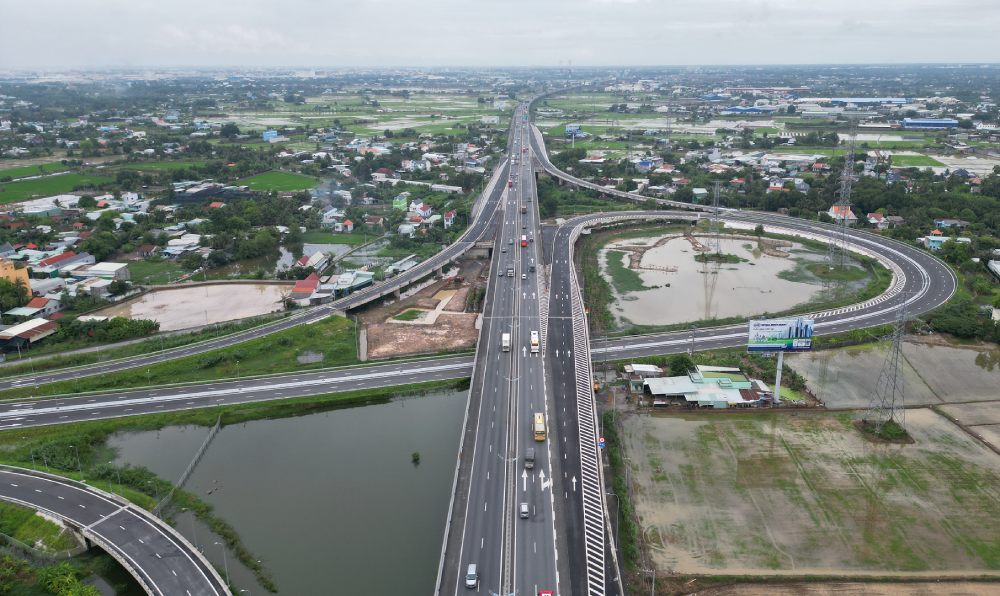 Toàn cảnh “siêu nút giao” kết nối 3 cao tốc hơn 110.000 tỷ đồng tại Long An- Ảnh 10.
