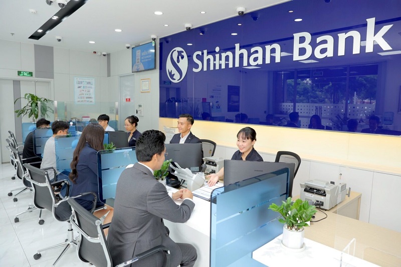 Shinhan Bank phát hành rồi mua lại 2.000 tỷ đồng trái phiếu sau 1 năm- Ảnh 1.