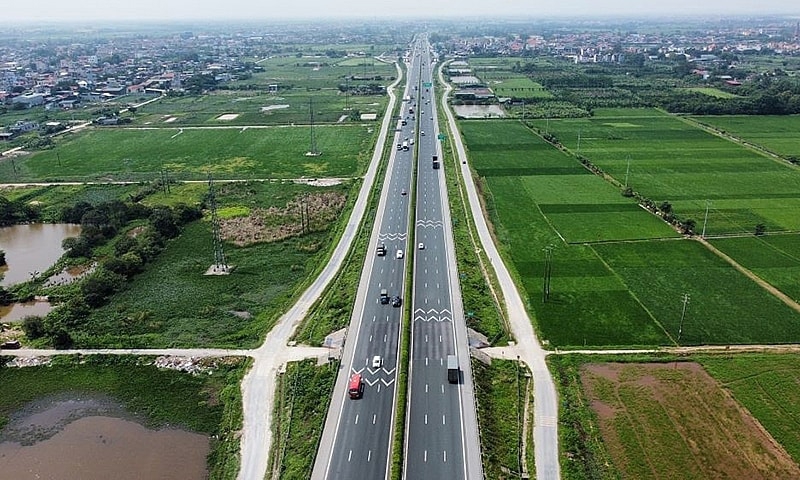 Bất động sản 24h: TP.HCM duyệt dự án thành phần 2 đường gom, cầu vượt ngang cao tốc TP.HCM - Mộc Bài