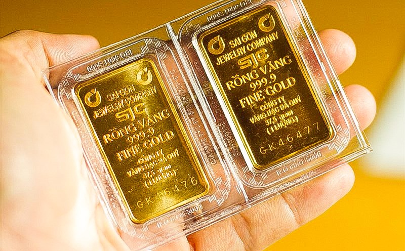 Giá vàng hôm nay 20-6: Đồng loạt giảm, có nên mua vào?