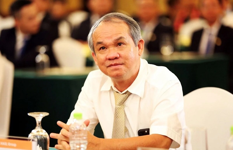 Bầu Đức và dàn lãnh đạo Hoàng Anh Gia Lai chi trăm tỷ “gom hàng”