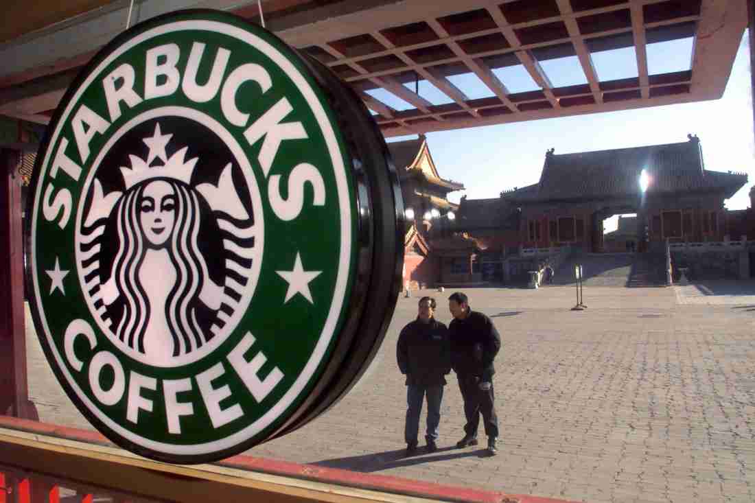 Starbucks Trung Quốc "gây sốt", được định giá tới 10 tỷ USD trong thương vụ bán cổ phần- Ảnh 1. Starbucks Trung Quốc "gây sốt", được định giá tới 10 tỷ USD trong thương vụ bán cổ phần- Ảnh 1.