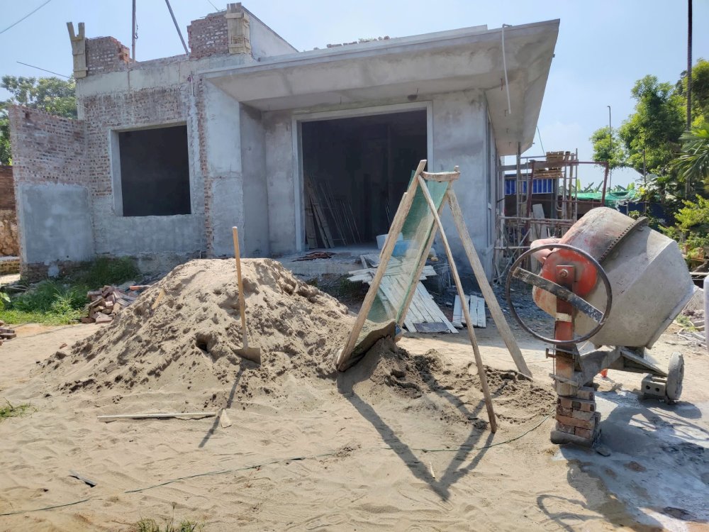 Giá vật liệu xây dựng bốc đầu, người xây nhà méo mặt