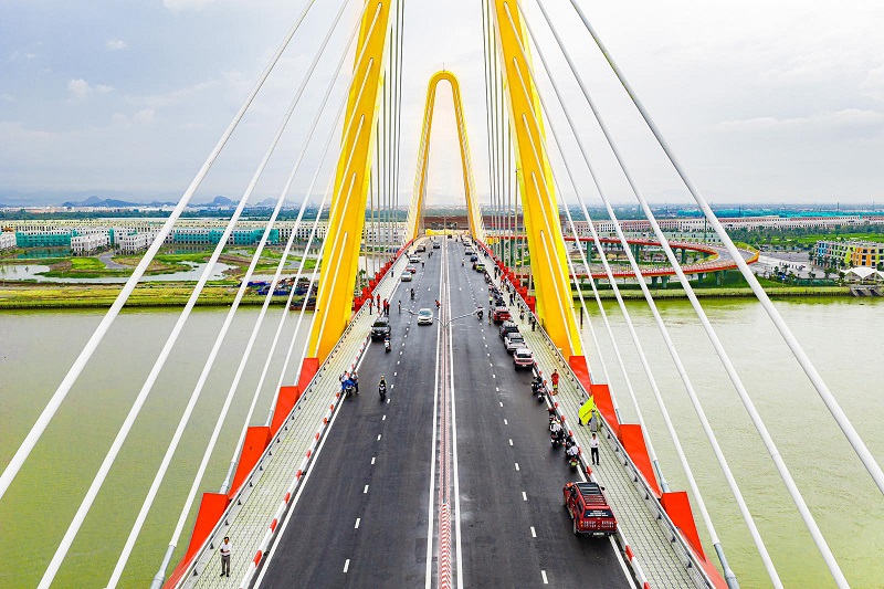 Vingroup thông xe cầu hơn 2.300 tỷ kết nối đảo Vũ Yên đến trung tâm thành phố Hải Phòng- Ảnh 2. Vingroup thông xe cầu hơn 2.300 tỷ kết nối đảo Vũ Yên đến trung tâm thành phố Hải Phòng- Ảnh 2.