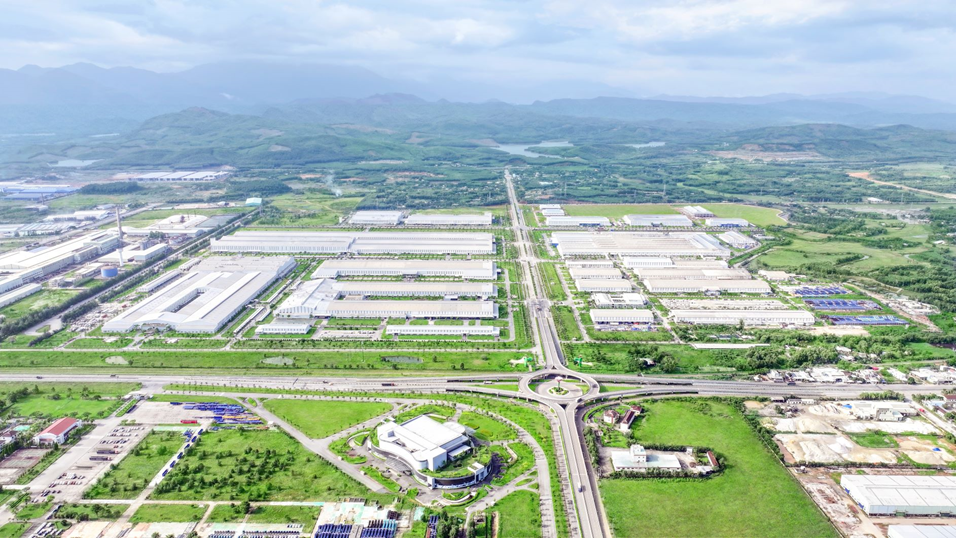 Khu kinh tế mở Chu Lai đã thu hút đầu tư được 218 dự án, tổng vốn đăng ký khoảng 87.773 tỷ đồng