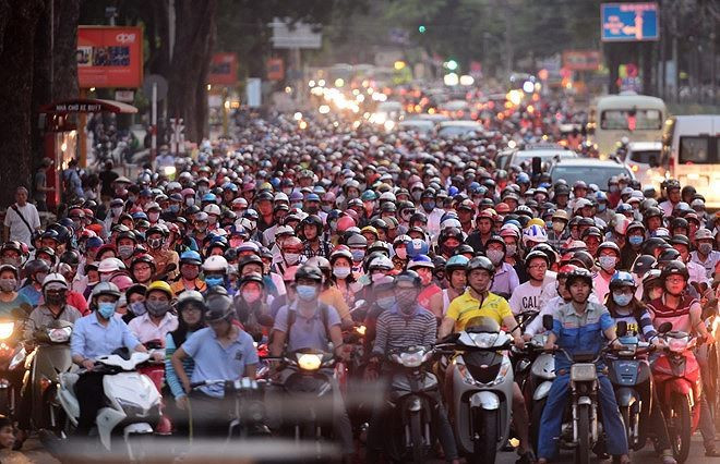 Ngoài Việt Nam, những quốc gia nào đang cấm xe máy chạy bằng xăng?- Ảnh 1.
