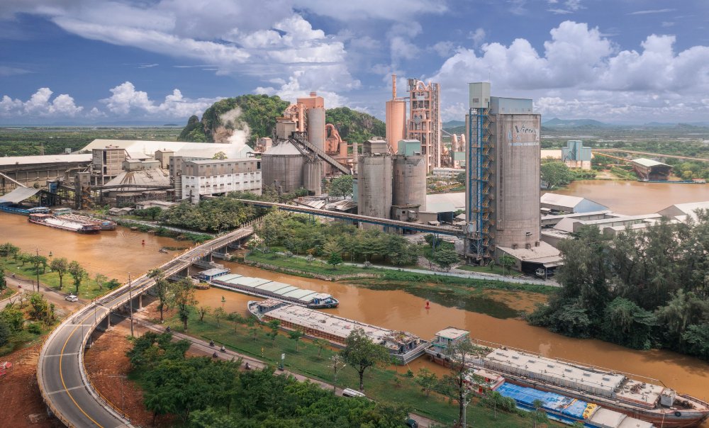 Công ty xi măng lớn nhất miền Nam vừa làm được điều chưng từng có trong nhiều năm qua- Ảnh 1.