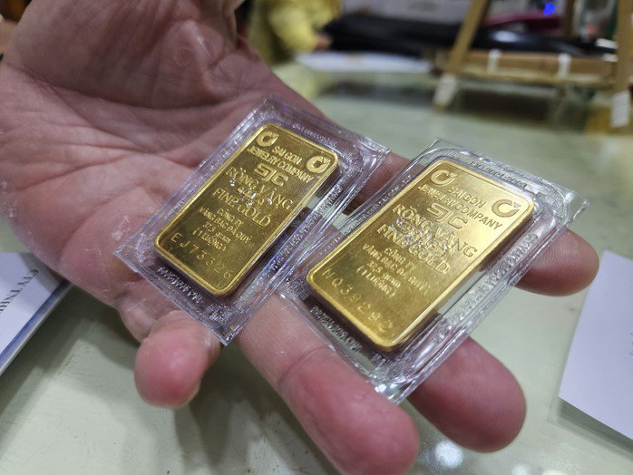 Giá vàng hôm nay 26-7: Tiếp tục xu hướng giảm