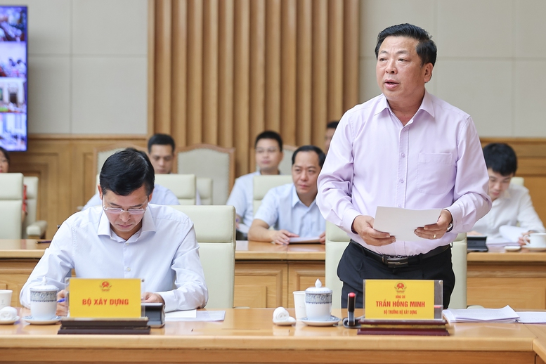Cao tốc đồng loạt bứt phá sau khi cởi trói mặt bằng, vật liệu