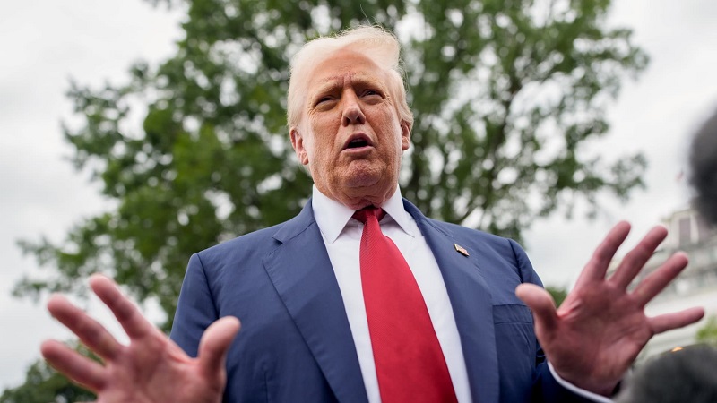 Ông Trump tuyên bố sẽ áp thuế mới với chip bán dẫn ngay trong tuần tới- Ảnh 1.