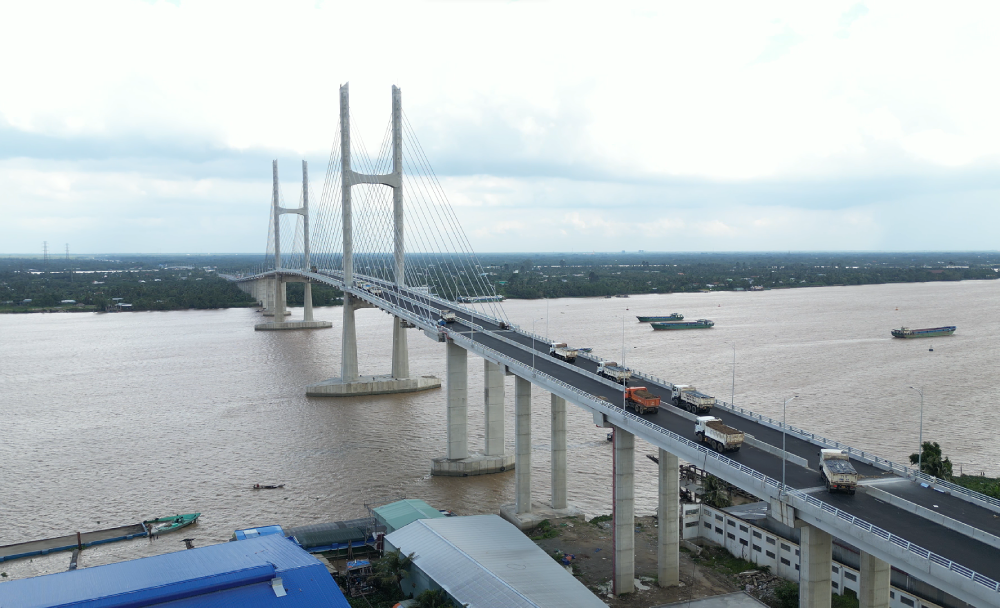 Cận cảnh cầu dây văng hơn 6.800 tỷ nối Vĩnh Long và Đồng Tháp sắp đưa vào khai thác- Ảnh 13.