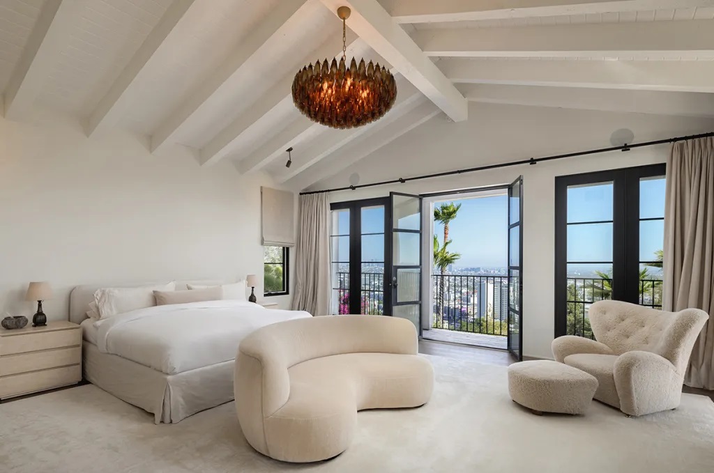 Cận cảnh biệt thự 12 triệu USD của Brad Pitt mới mua tại Hollywood Hills- Ảnh 9.