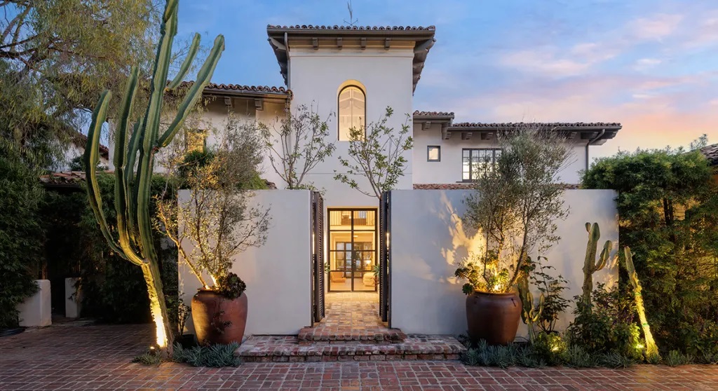 Cận cảnh biệt thự 12 triệu USD của Brad Pitt mới mua tại Hollywood Hills- Ảnh 2.