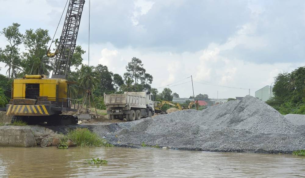 Một tỉnh miền Tây đề nghị Đồng Nai hỗ trợ hơn 137.000m3 đá để làm đường