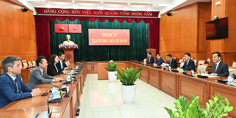 Bí thư Thành ủy TP.HCM mong muốn tập đoàn Thái Lan đầu tư vào phát triển xanh- Ảnh 1.