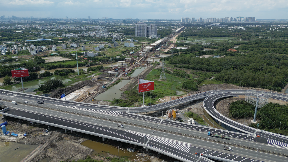 Nguồn vật liệu cho cao tốc Thủ Dầu Một - Chơn Thành, Vành đai 3 sắp có chuyển biến tích cực sau chỉ đạo của TP.HCM- Ảnh 1. Nguồn vật liệu cho cao tốc Thủ Dầu Một - Chơn Thành, Vành đai 3 sắp có chuyển biến tích cực sau chỉ đạo của TP.HCM- Ảnh 1.