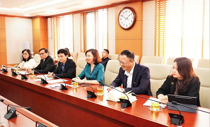 Lãnh đạo sàn Nasdaq (Mỹ) chúc mừng Việt Nam chính thức được nâng hạng thị trường chứng khoán- Ảnh 1.