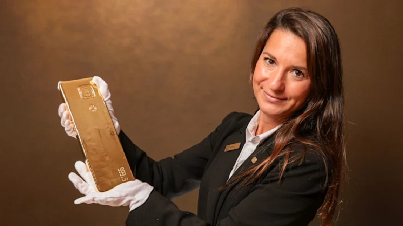 Giá vàng lập kỷ lục lịch sử: Vì sao kim loại quý bứt phá và liệu đà tăng có còn tiếp diễn?- Ảnh 2.