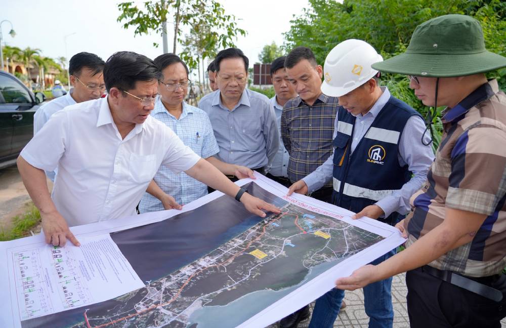 An Giang: Kiểm tra tiến độ các dự án, công trình phục vụ APEC 2027- Ảnh 1.