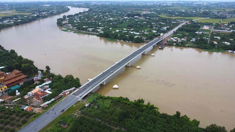 Bất động sản 24h: TP.HCM đẩy nhanh tiến độ thực hiện xây dựng cầu Hiếu Liêm 2