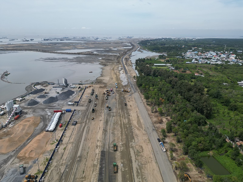 TP.HCM thu ngân sách hơn 652 nghìn tỷ