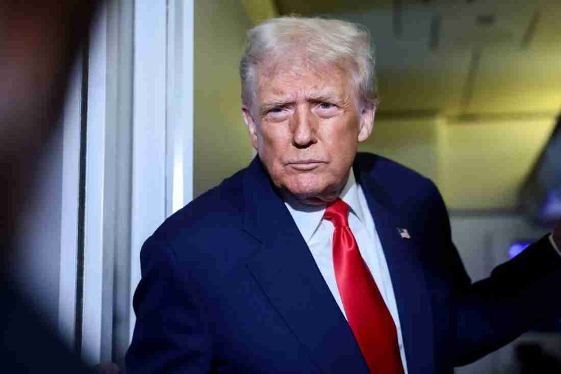 Thượng viện Mỹ thông qua nghị quyết hủy bỏ phần lớn các mức thuế của ông Trump