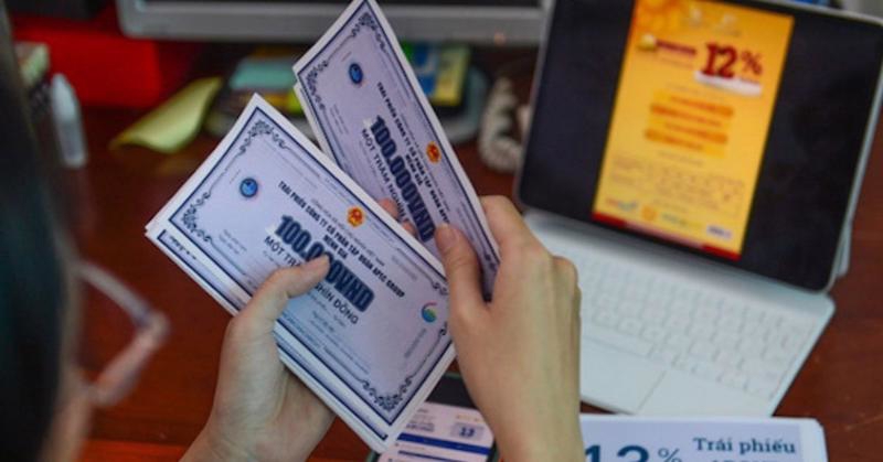 Phát hành trái phiếu quý 3 tăng gấp đôi cùng kỳ, bất động sản và xây dựng bứt tốc