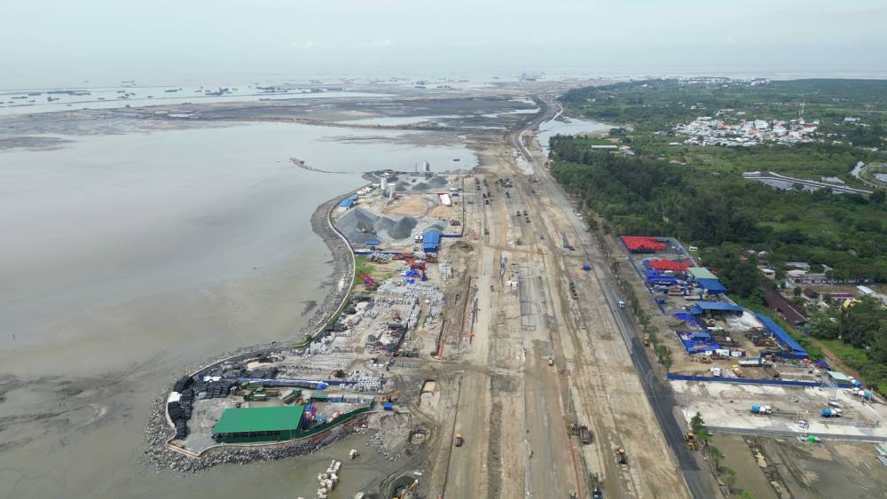 Một doanh nghiệp bất động sản có doanh số chưa ghi nhận cao kỷ lục hơn 8,5 tỷ USD- Ảnh 1.