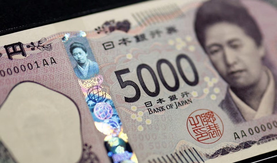 Đồng yen Nhật rơi tự do