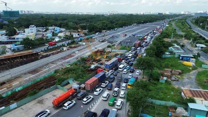 TPHCM đẩy nhanh tiến độ các dự án giao thông trọng điểm khu Đông