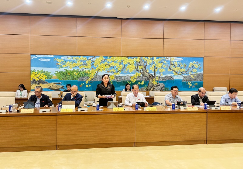 Đại biểu Quốc hội đề xuất miễn thuế mua bán vàng miếng không vì mục đích đầu cơ- Ảnh 2. Đại biểu Quốc hội đề xuất miễn thuế mua bán vàng miếng không vì mục đích đầu cơ- Ảnh 2.