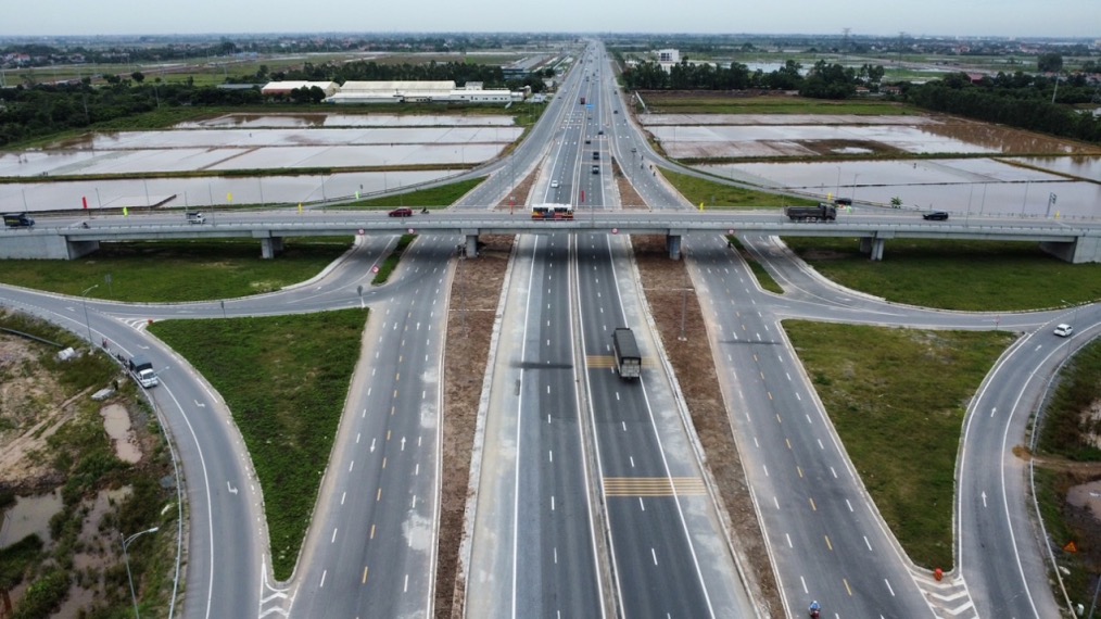 Hưng Yên tính đầu tư hai tuyến giao thông chiến lược