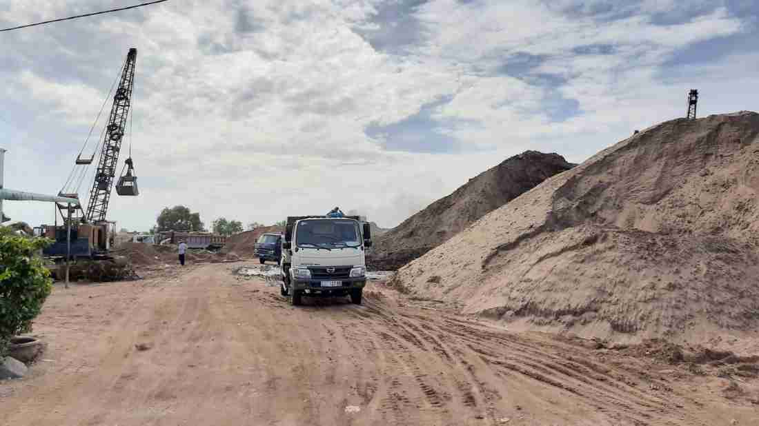 Đồng Tháp yêu cầu công an vào cuộc kiểm tra hoạt động khai thác cát xây dựng